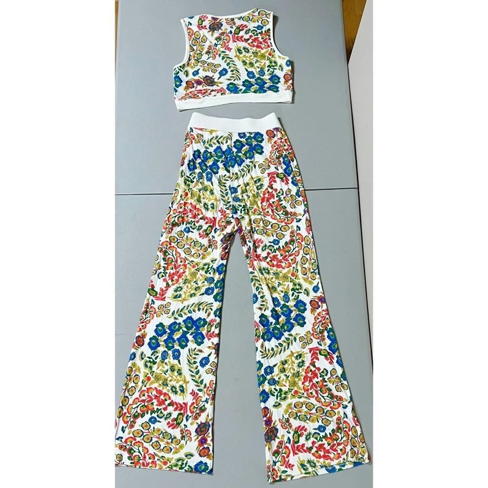 Cider White Floral Crop Top and Pants Matching Set  🌷 - Picture 4 of 4